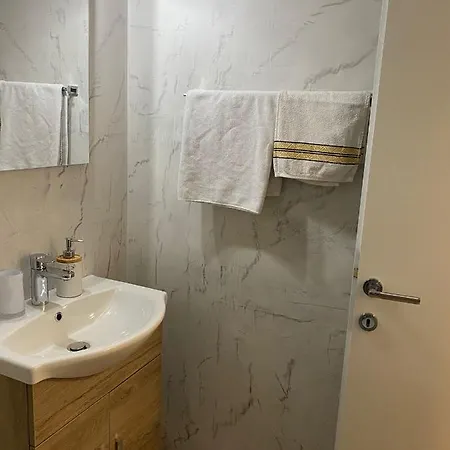 Alojamento de Acomodação e Pequeno-almoço Ristorante Del Ponte